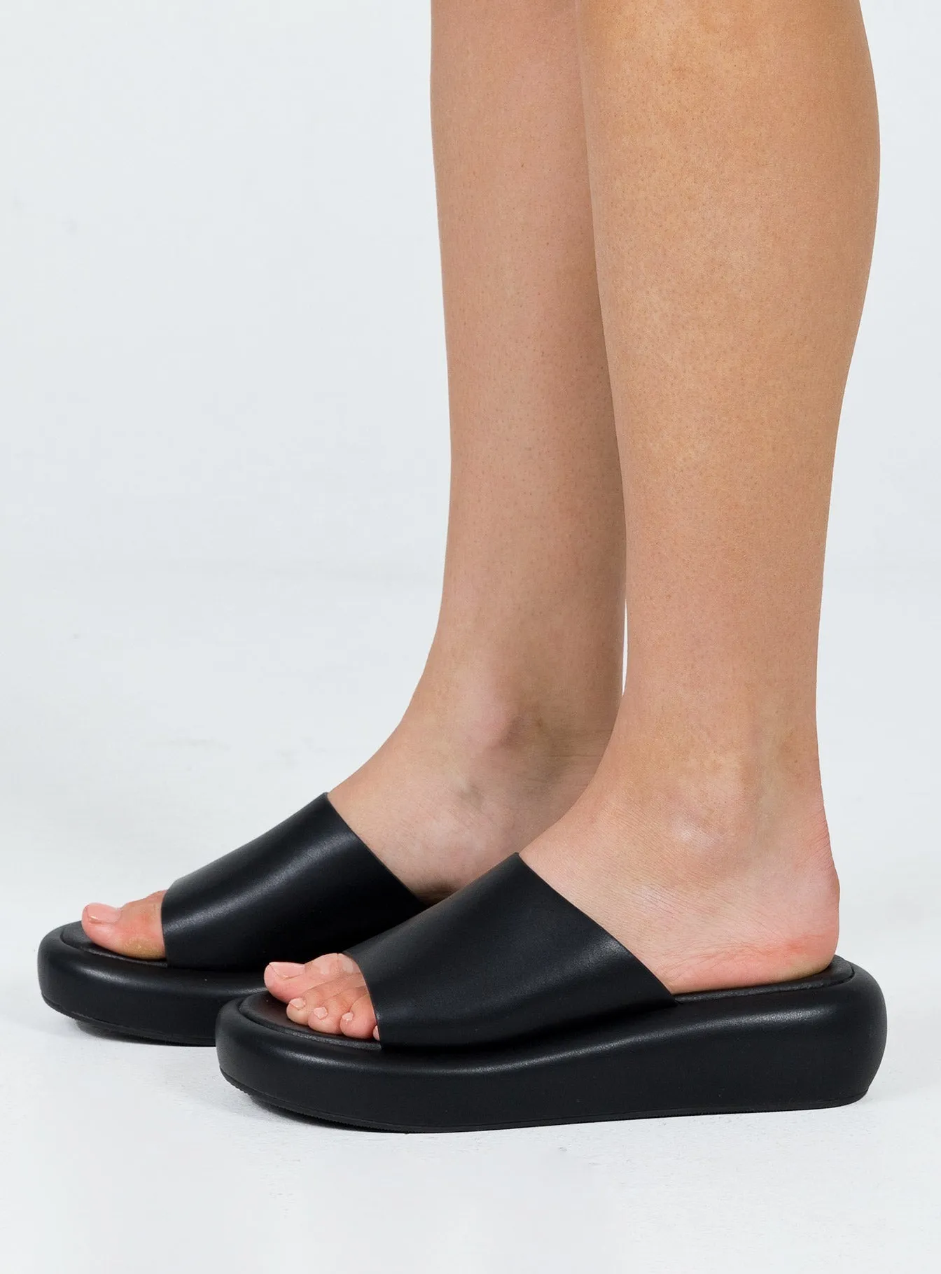Armell Slides Black