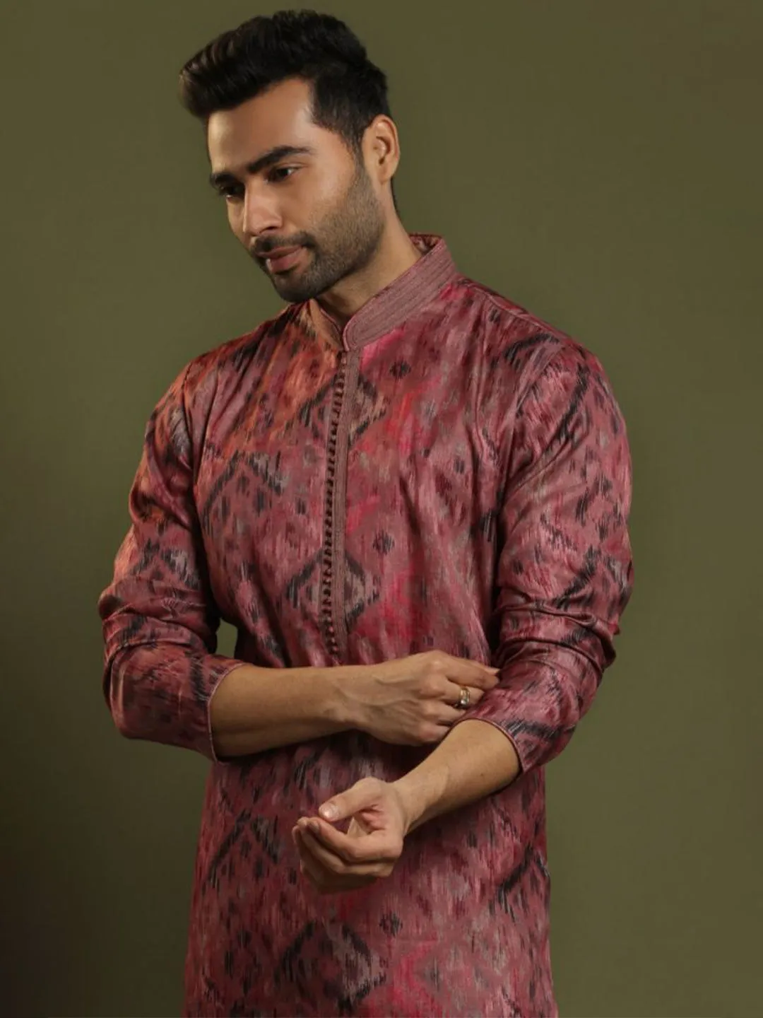 Bright Onion Pink Ikkat Printed Kurta Set