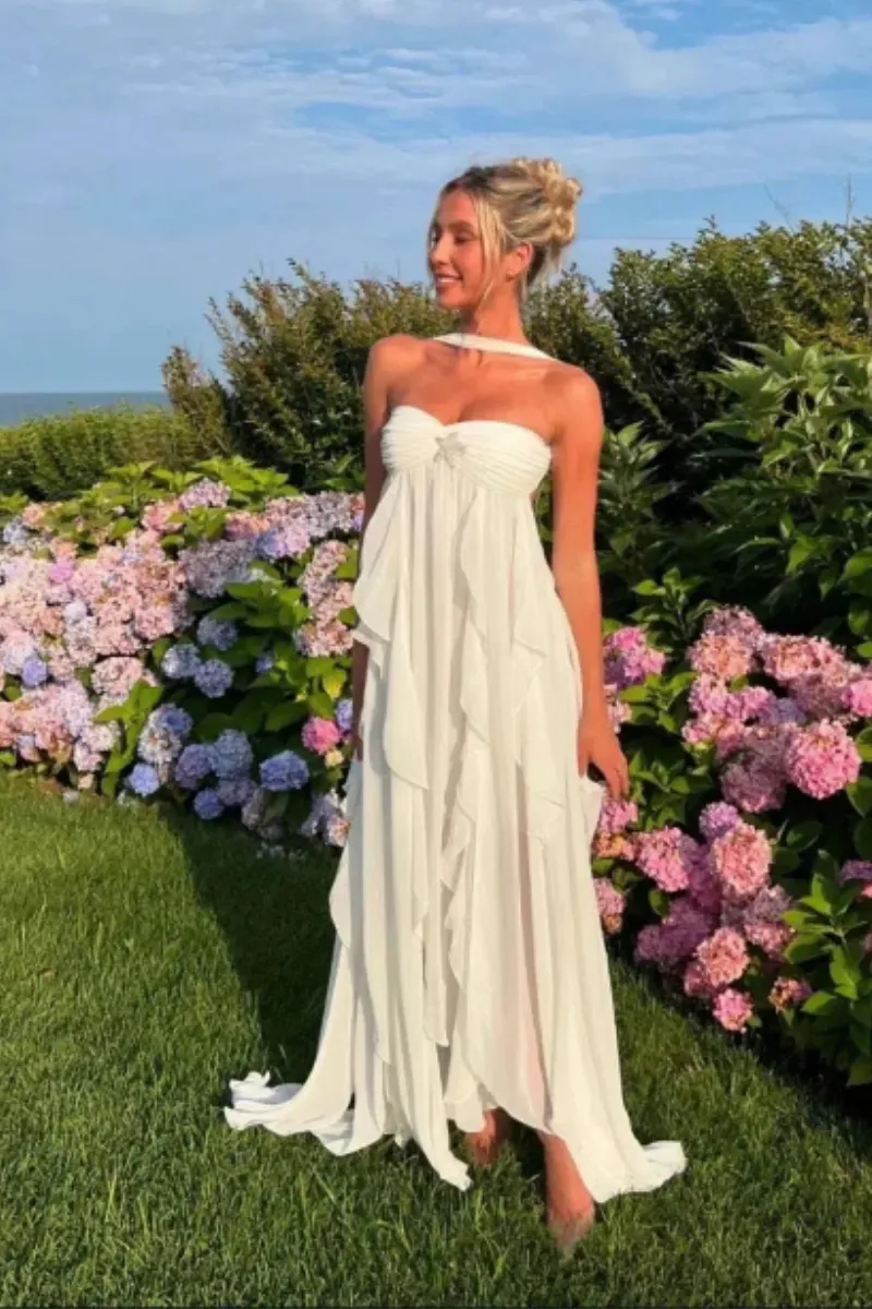 Brigitte – Romantic lace-up design – Maxi dress