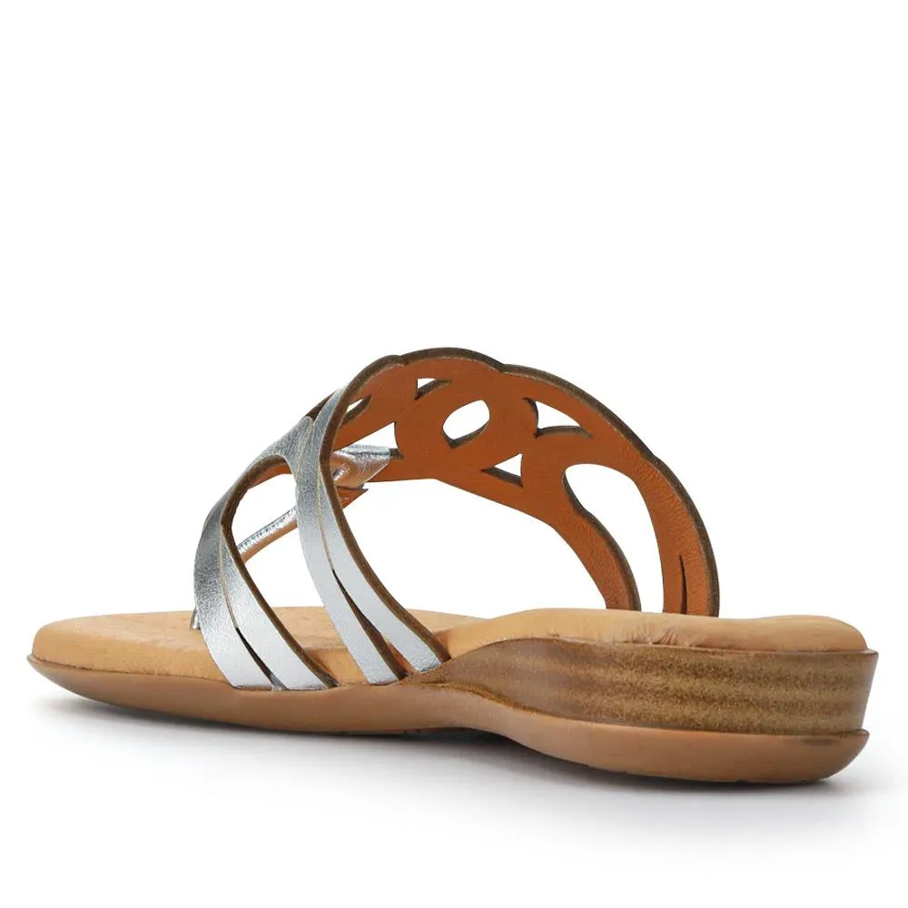 Guava Leather Toe Post Sandals - GUAVA / 327 594