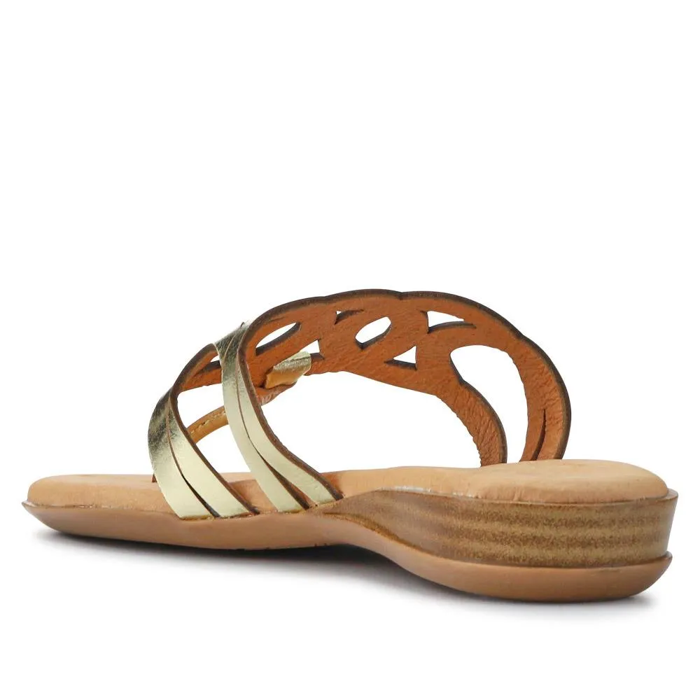 Guava Leather Toe Post Sandals - GUAVA / 327 594