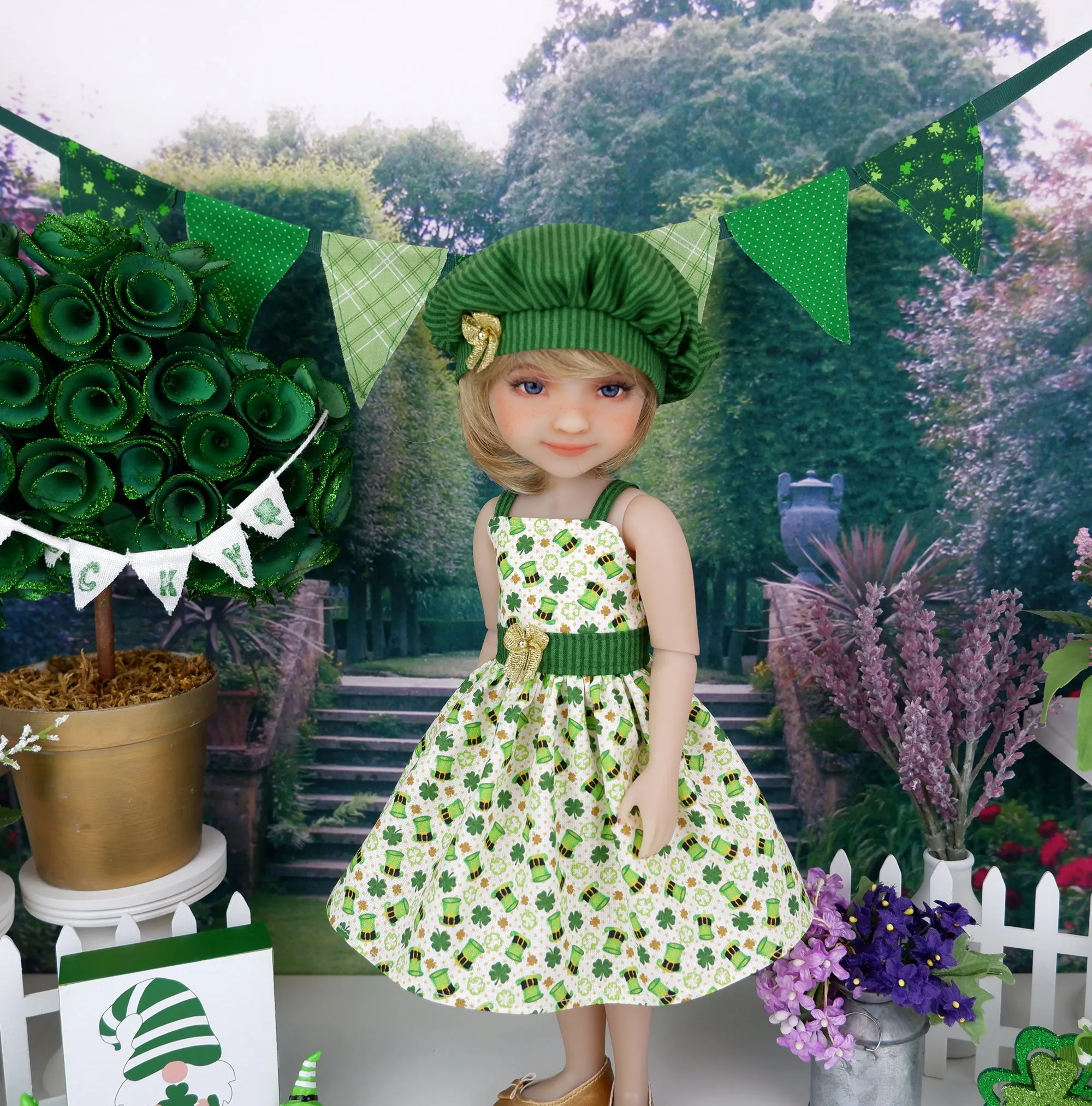 Leprechaun Hats - dress with shoes for Ruby Red Fashion Friends doll
