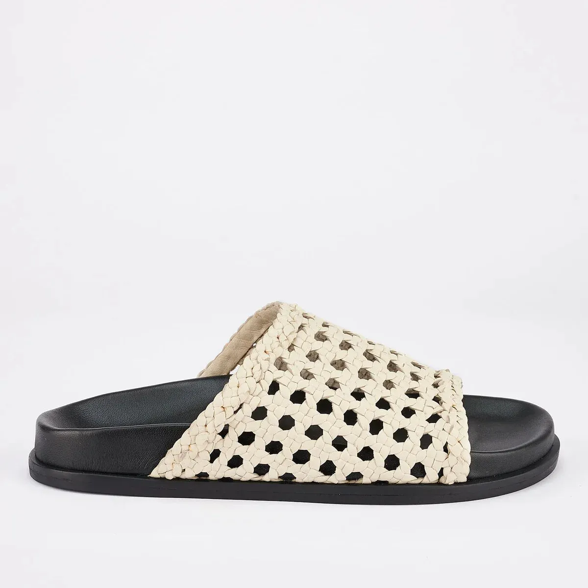 Macra Footbed