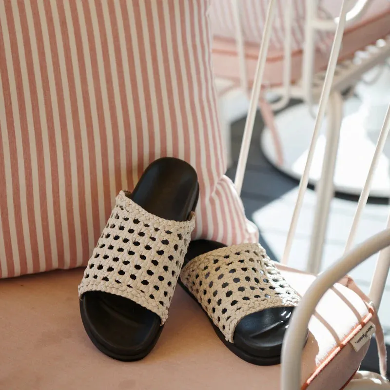 Macra Footbed