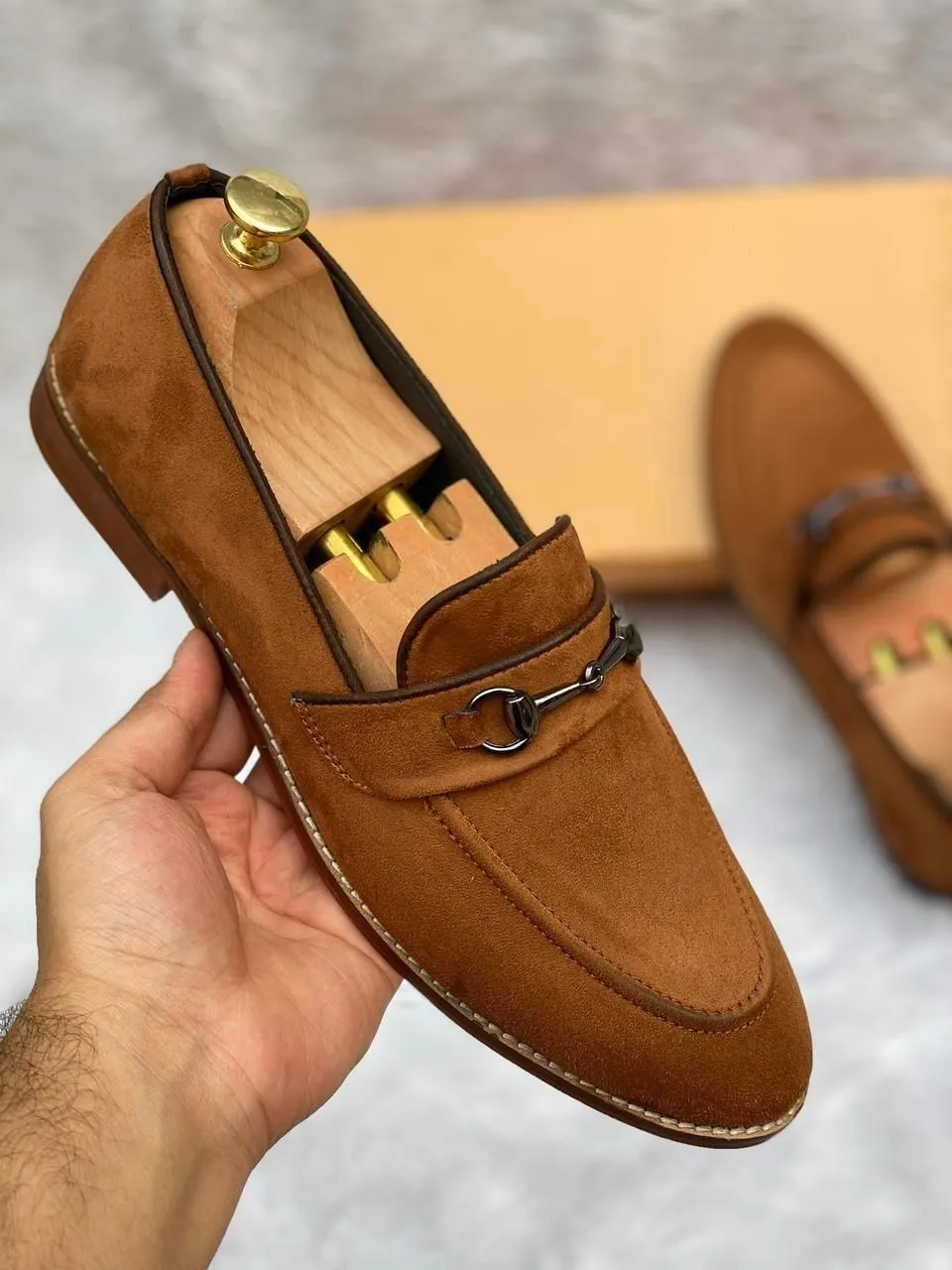 Men Stylish Buckle Suede Moccasin