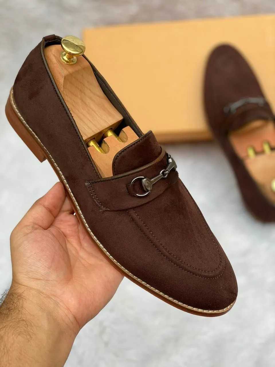 Men Stylish Buckle Suede Moccasin