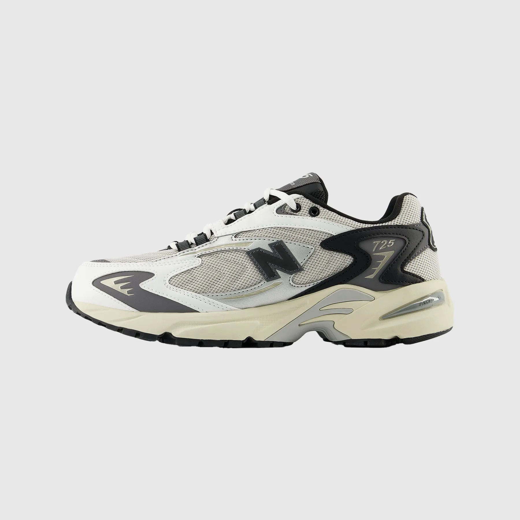 New Balance ML725
