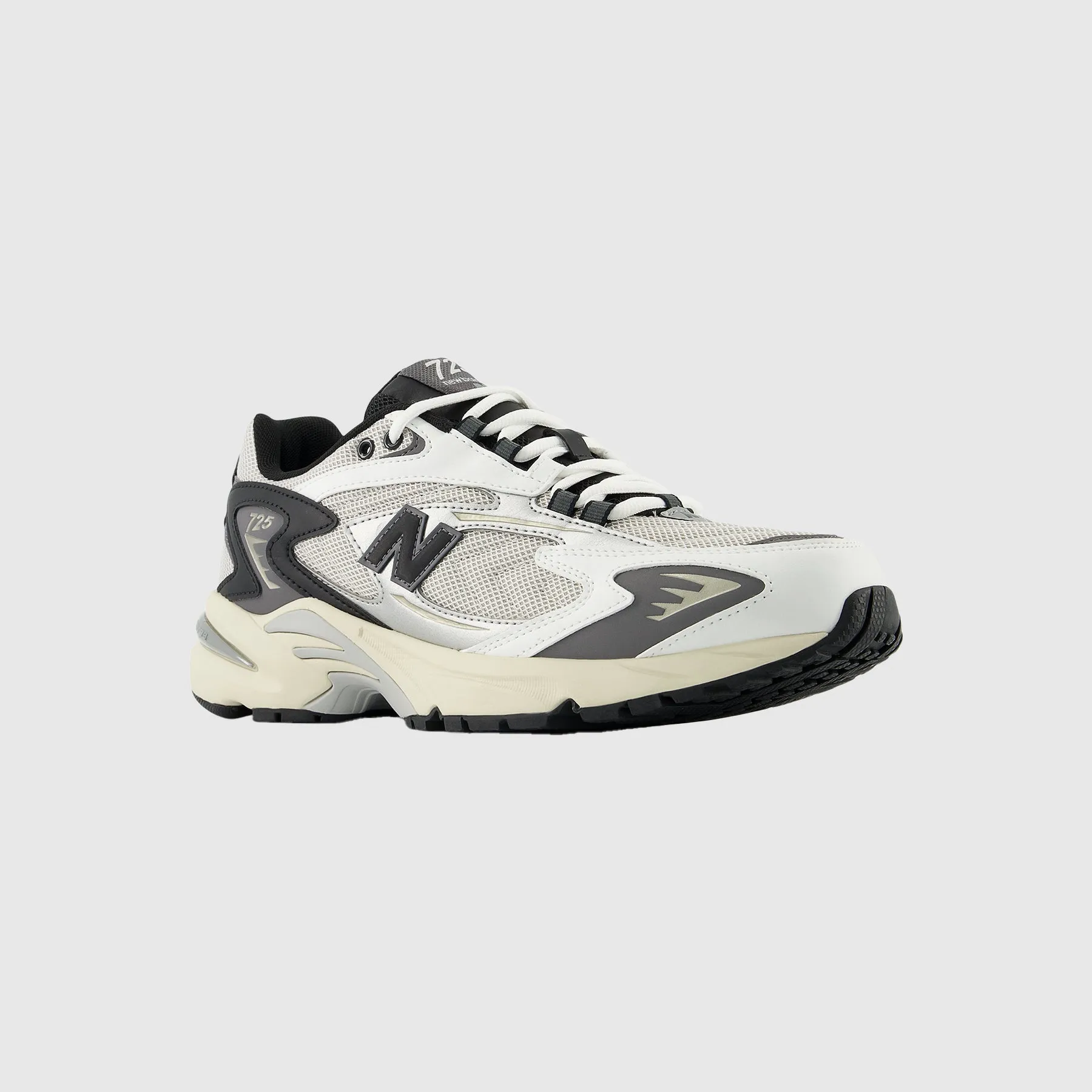 New Balance ML725