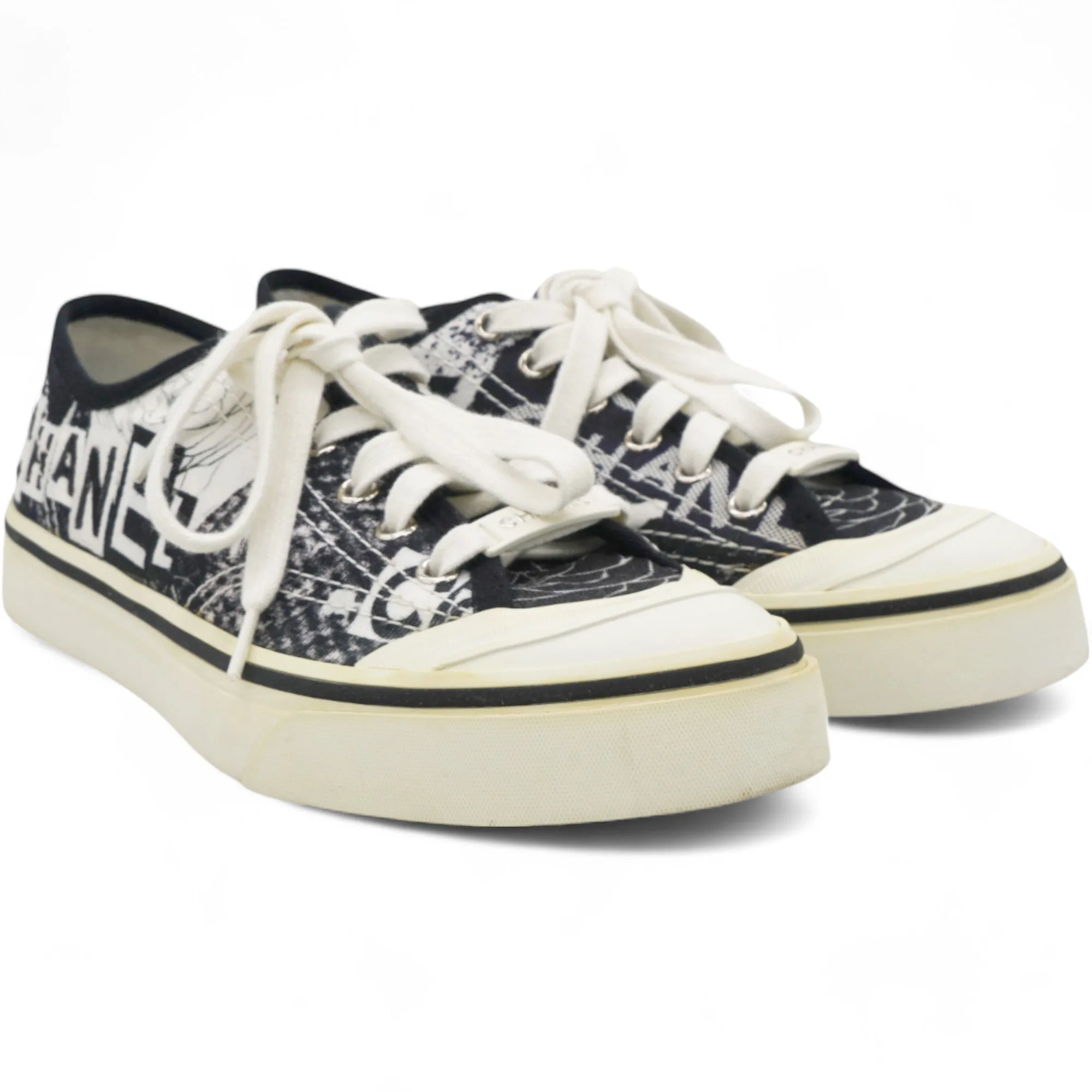 Printed Fabric Low Top Logo Sneakers White Black Size 38