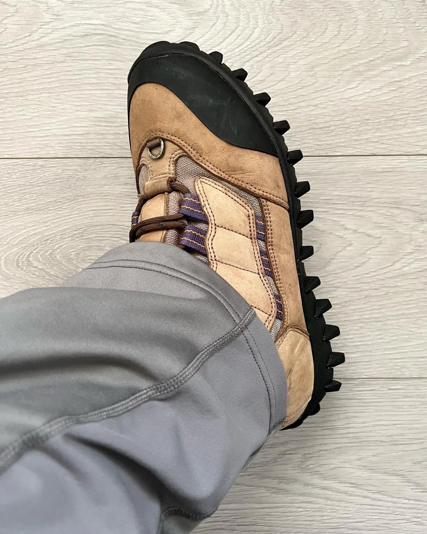 Salomon Early 2000s Contagrip Rugged Sole Boots - Size US9.5