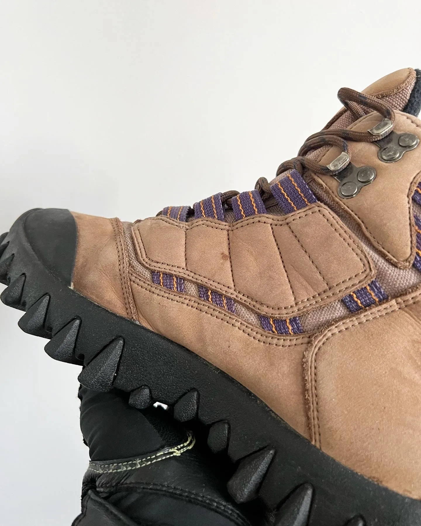 Salomon Early 2000s Contagrip Rugged Sole Boots - Size US9.5