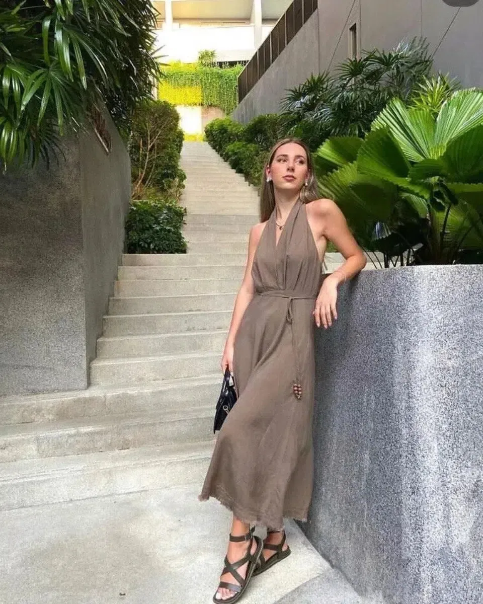 Violette – Waist-tie detail – Maxi dress